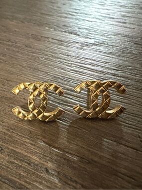 Authentic CHANEL Textured Gold CC Logo Stud Earrings